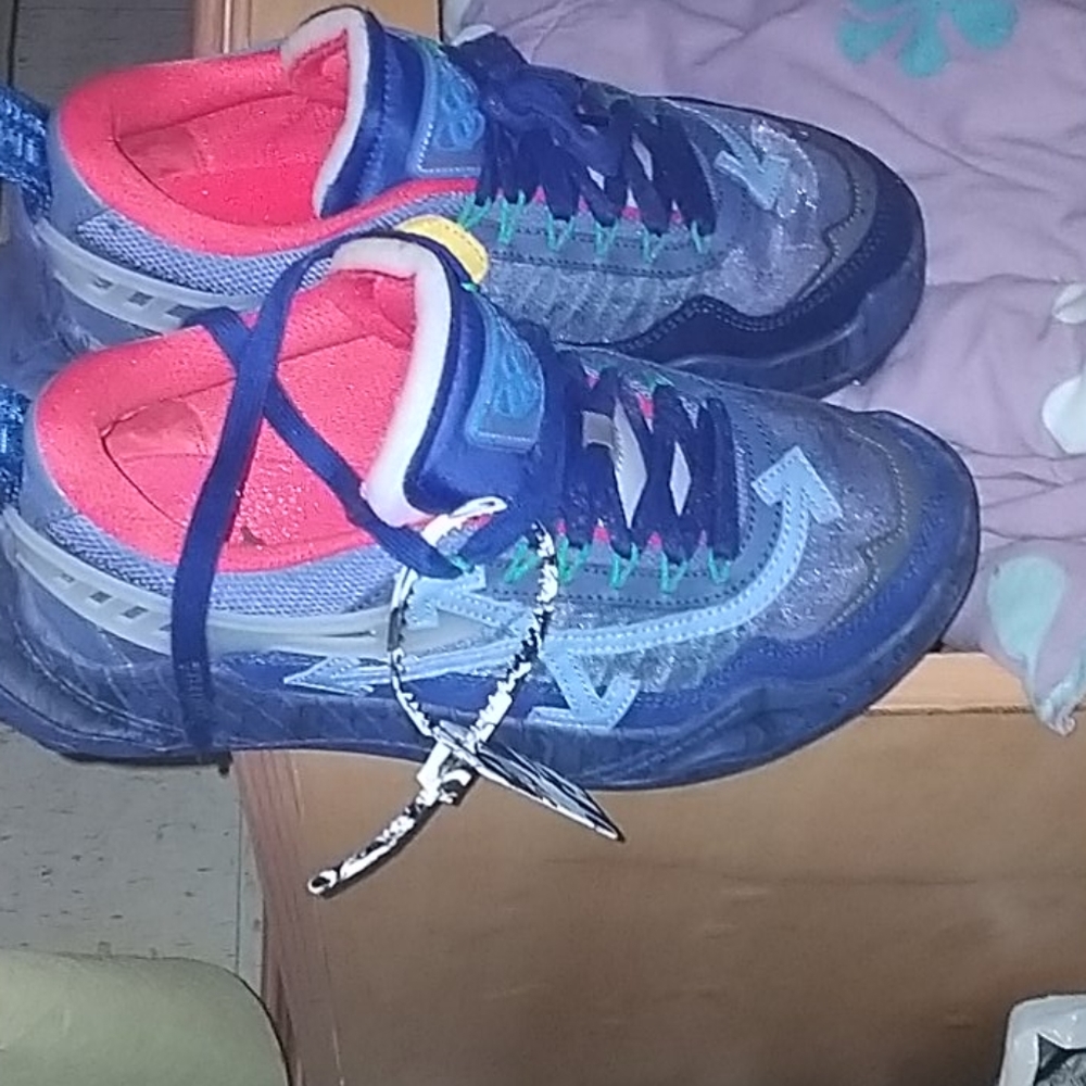 Off whites shoes